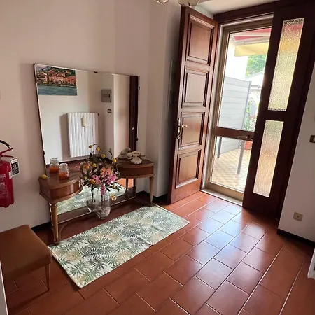 Semesterbostad Casa Caterina 2 Storey House, With A Mountain View *